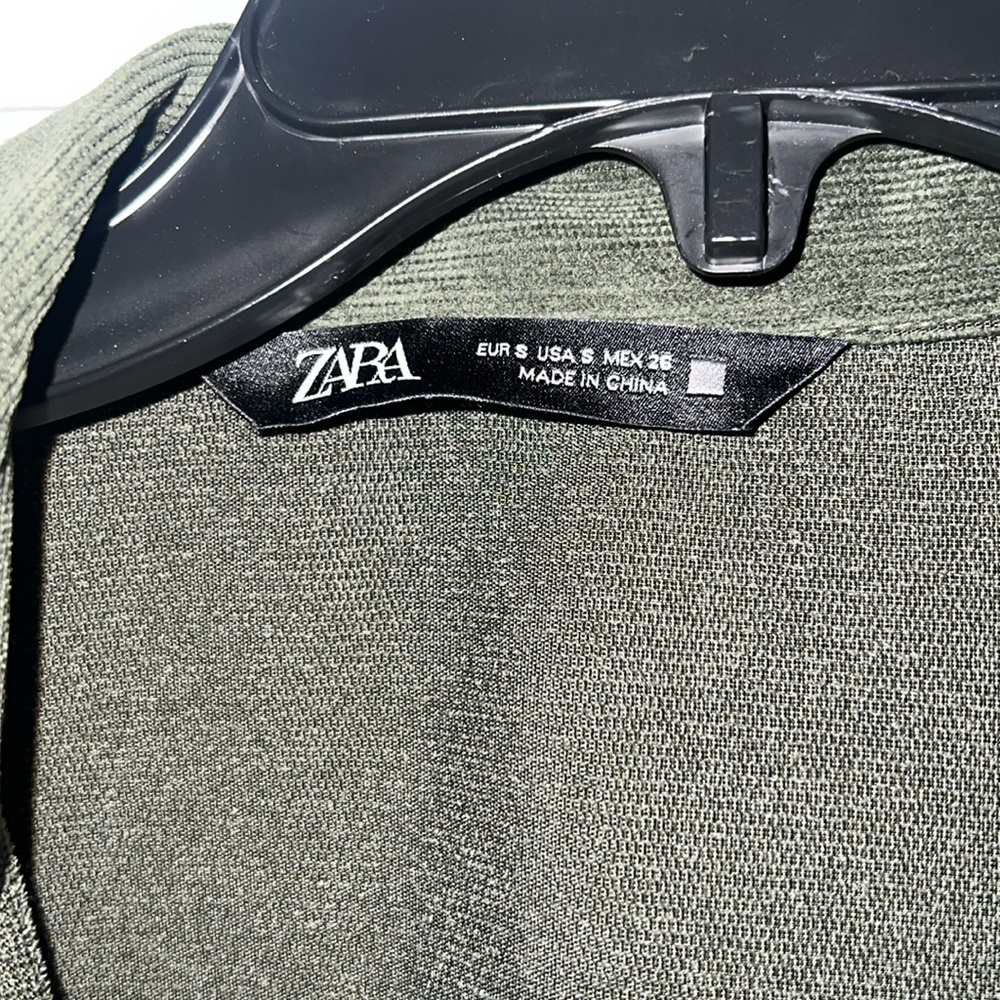 Zara button up - Picture 4 of 4
